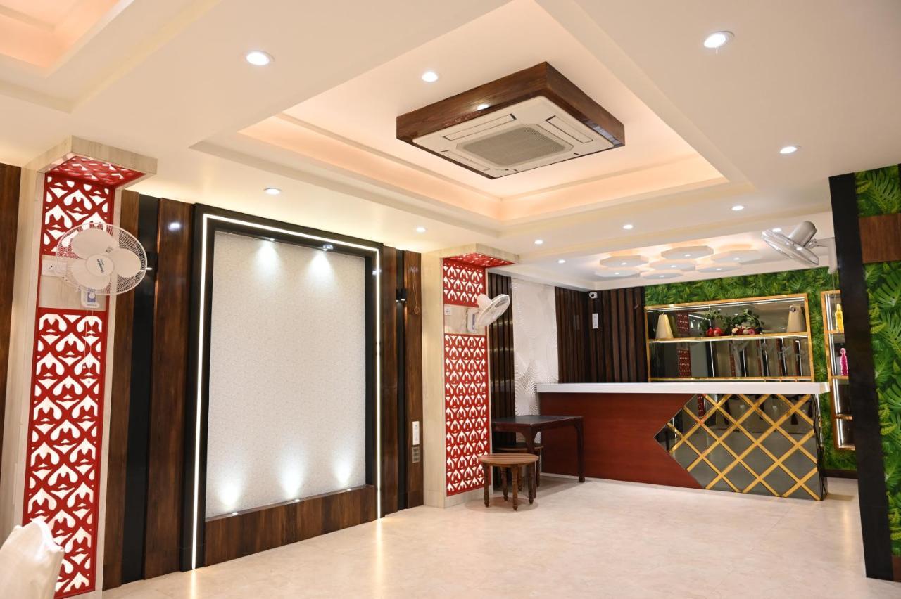 Hotel Olive Crown Lucknow Bagian luar foto